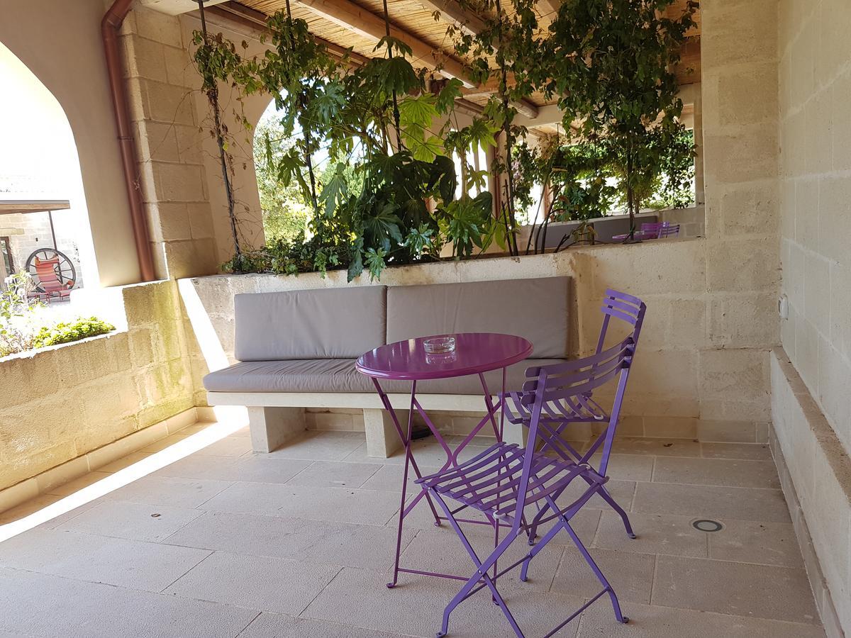לינה וארוחת בוקר סליצ'ה סלנטינו Le Scuderie - Castello Monaci מראה חיצוני תמונה